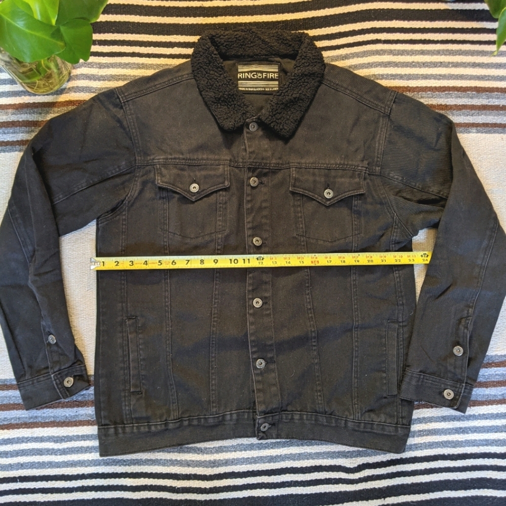 Sherpa lined jean jacket 😎
